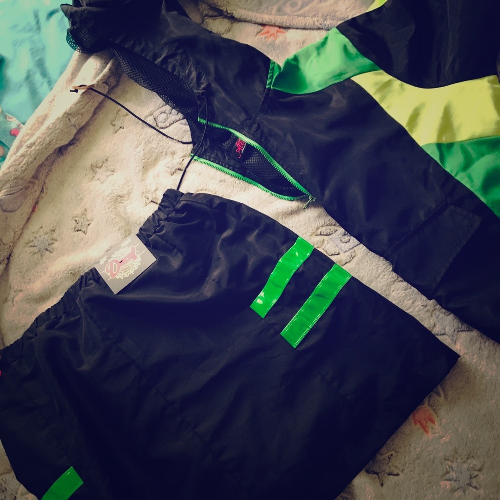Skirt and windbreaker jacket